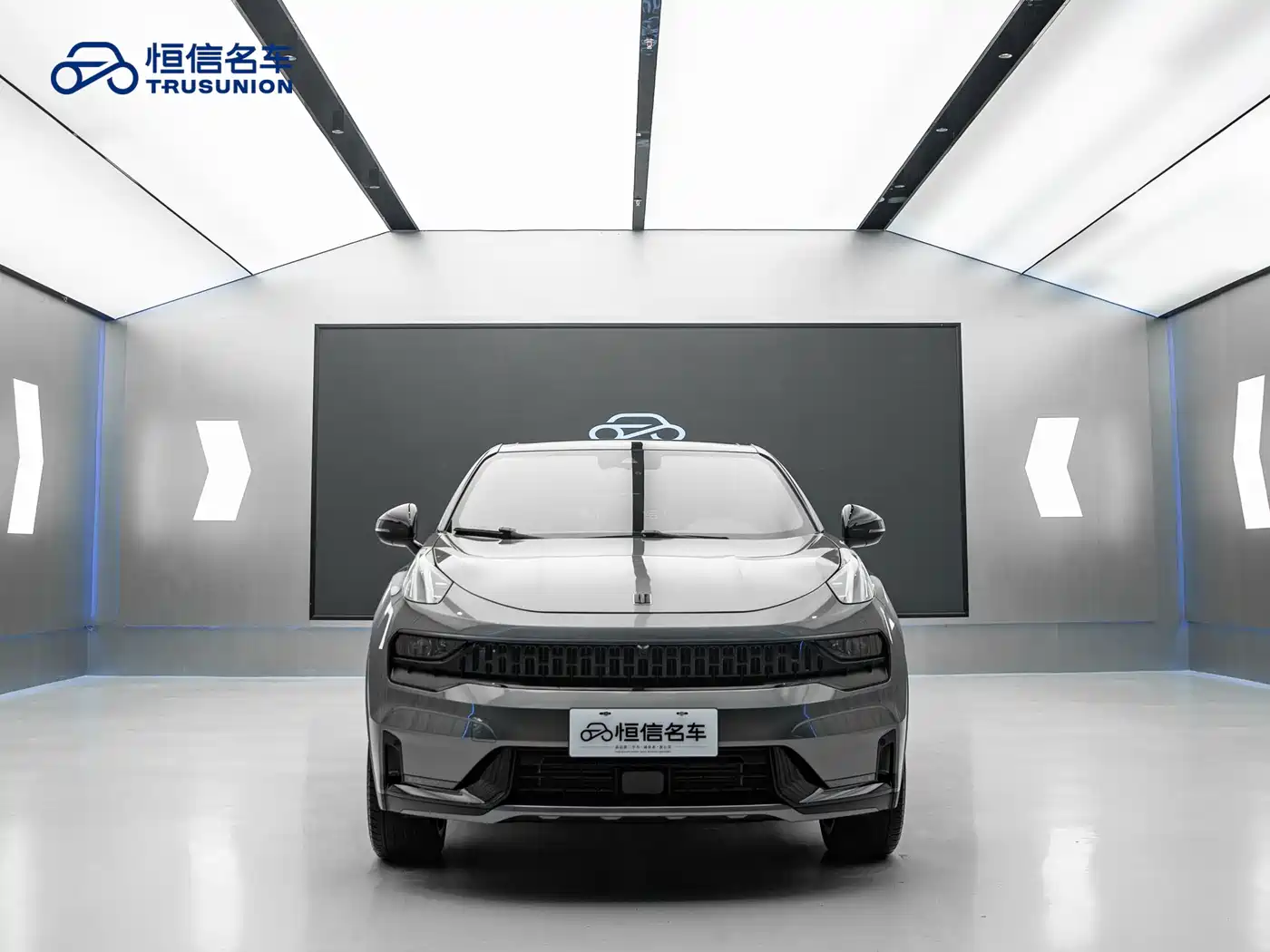 Lynk & Co 05 2020 2.0TD 4WD Halo Edition фото 2
