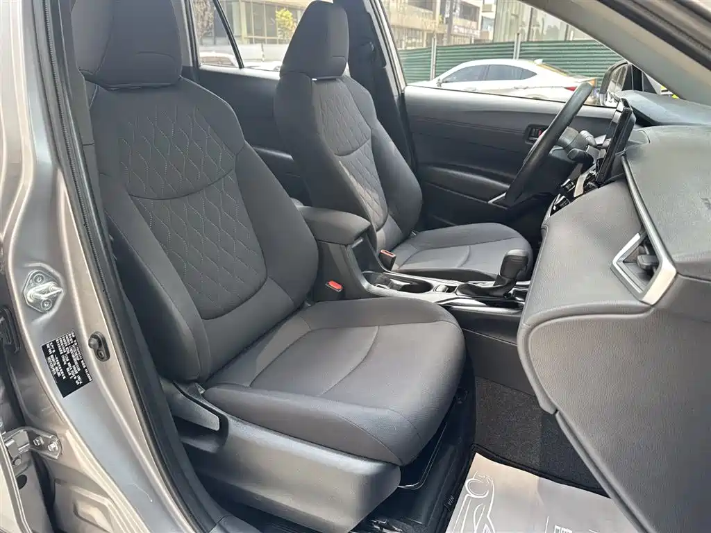Toyota Corolla Cross 2024 2.0L Smart Hybrid Dual Engine Pioneer Edition фото 14