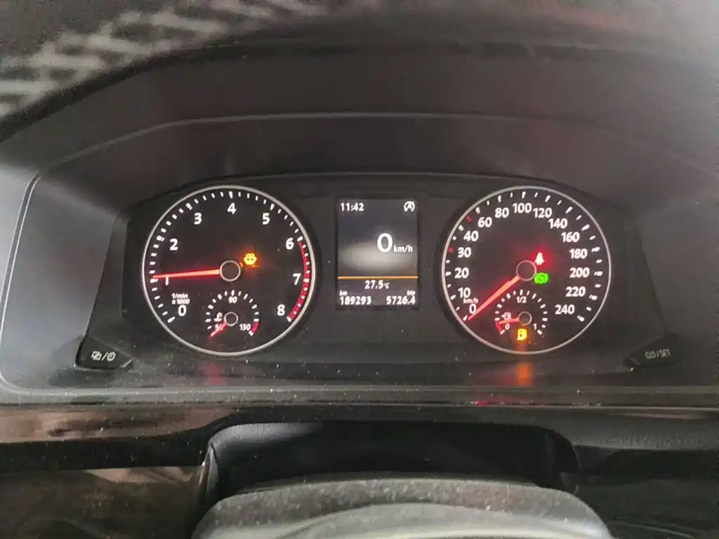Photo 15 - Volkswagen Multivan
