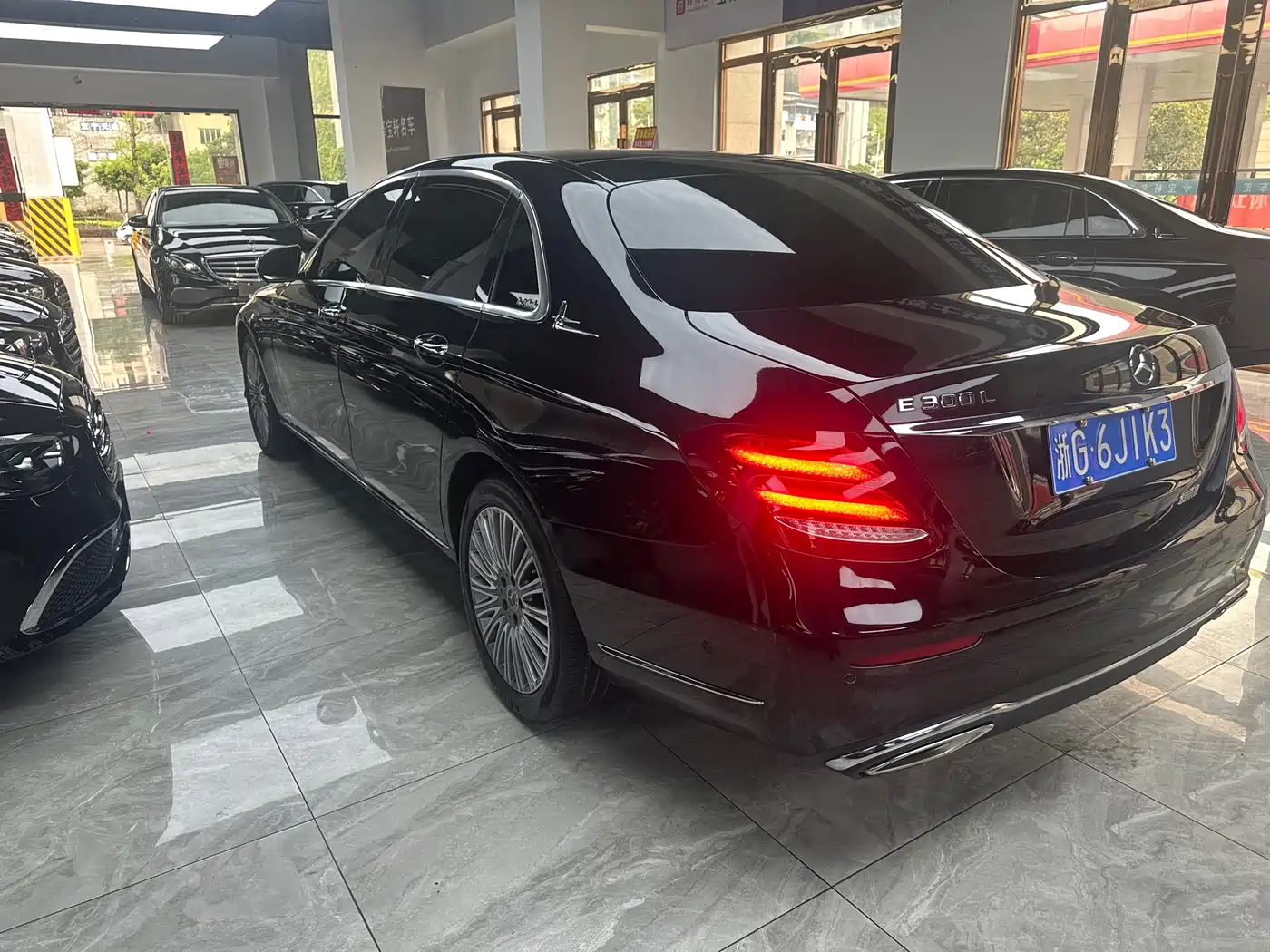 Mercedes-Benz E-Class 2020 E 300 L Fashion фото 15