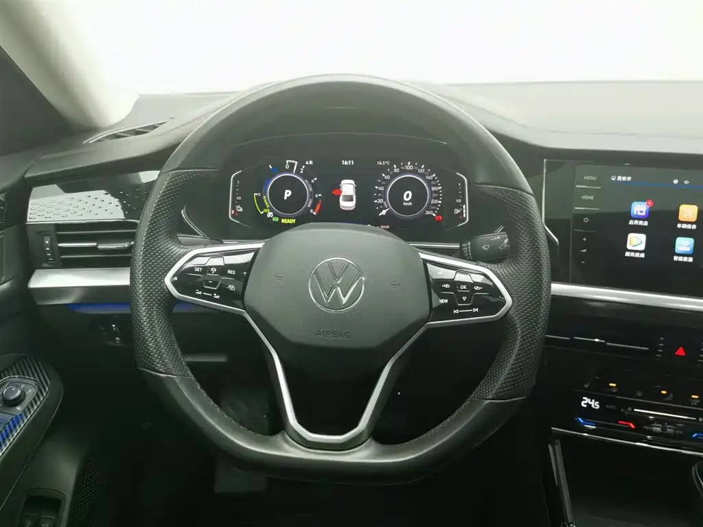 VOLKSWAGEN PASSAT NEW ENERGY