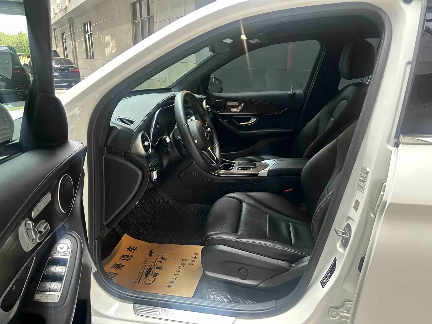 Mercedes-Benz GLC 2022 Facelift GLC 300 L 4MATIC Dynamic фото 5