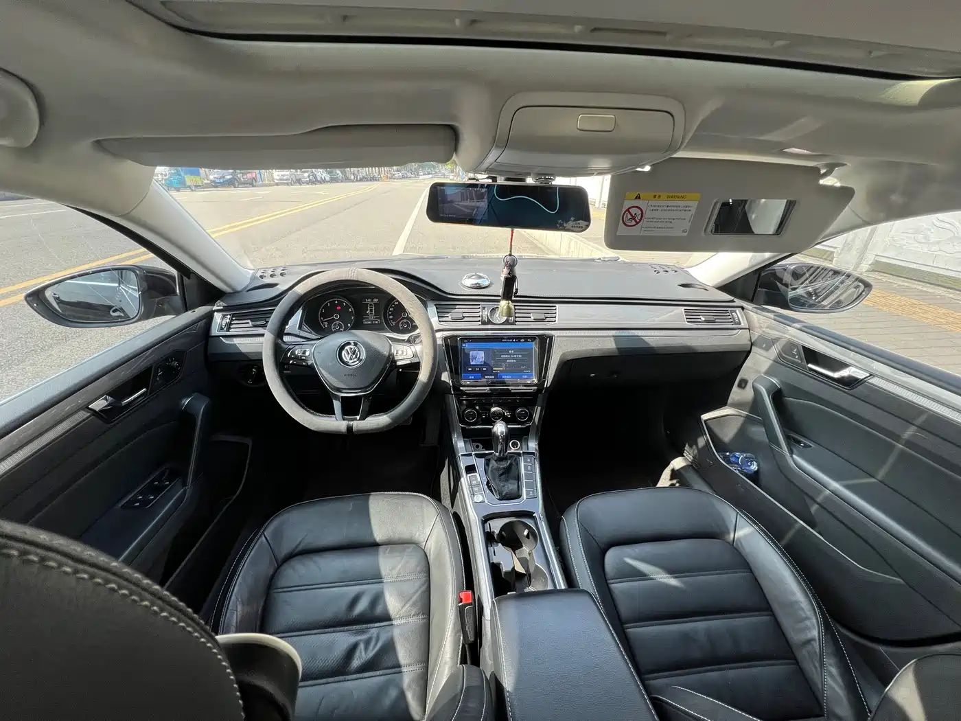 Volkswagen Passat 2016 280TSI DSG Honor Edition фото 7