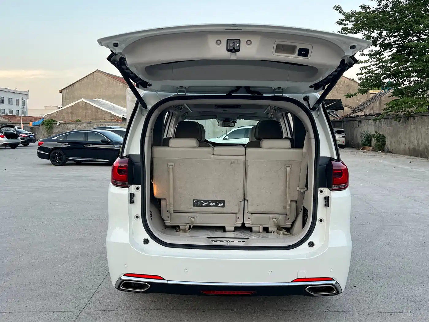 GAC Trumpchi Trumpchi M8 2018 320T Premium Edition фото 11