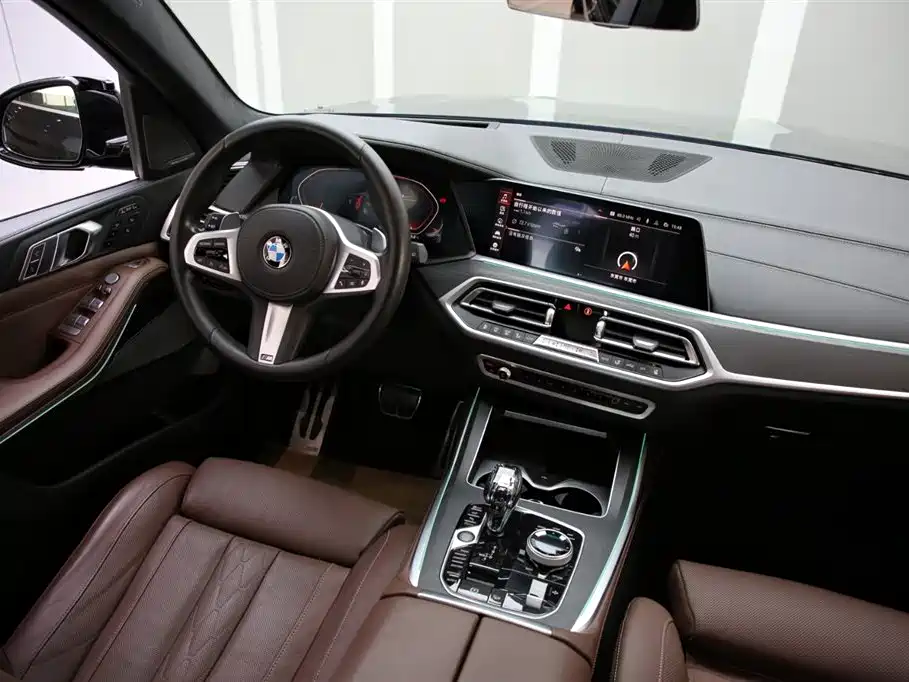 BMW X7 2021 xDrive40i Premium M Sport Package фото 10