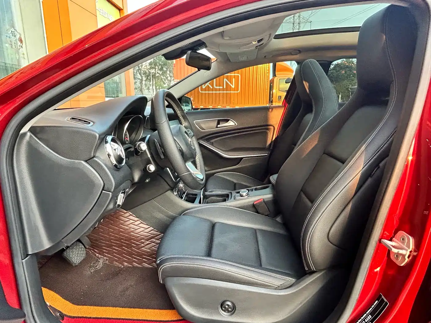 Mercedes-Benz GLA 2017 GLA 200 Dynamic фото 10