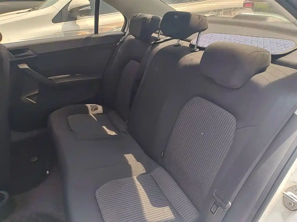 Volkswagen Santana 2018 1.5L Manual Trend Edition фото 17