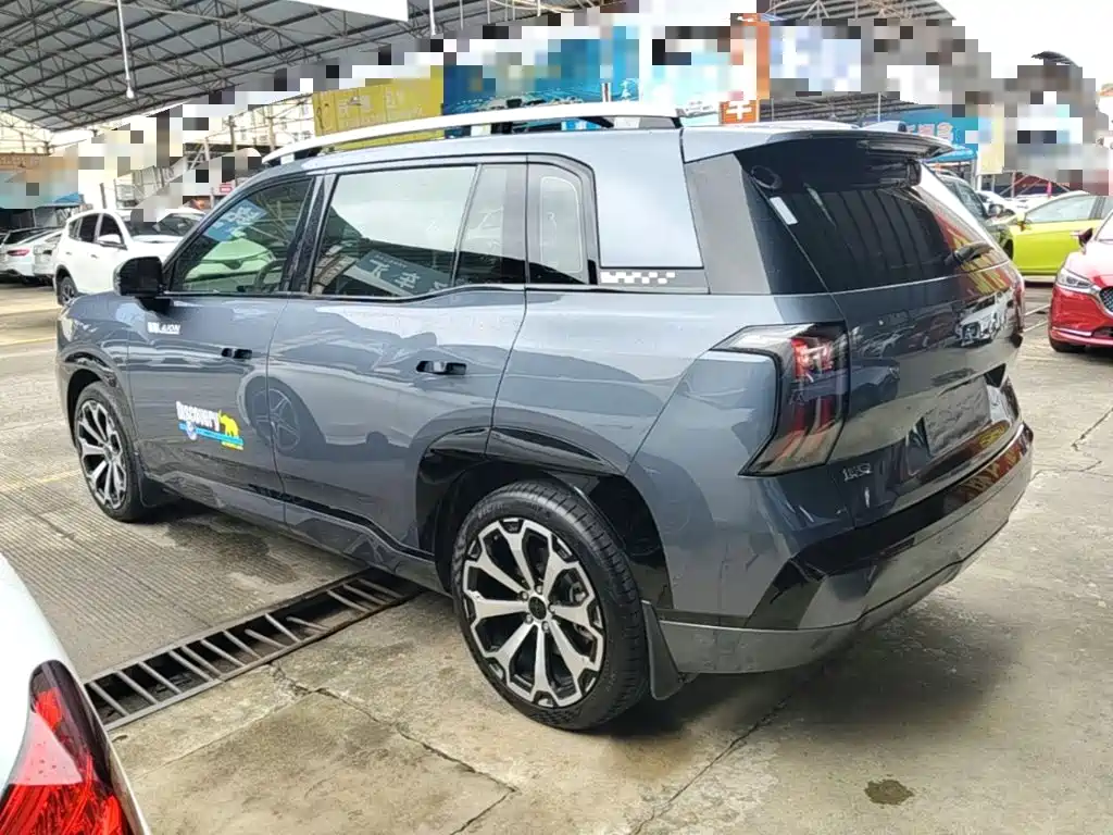 Aion V 2025 2024 Aion Tyrannosaurus 650 LiDAR Edition