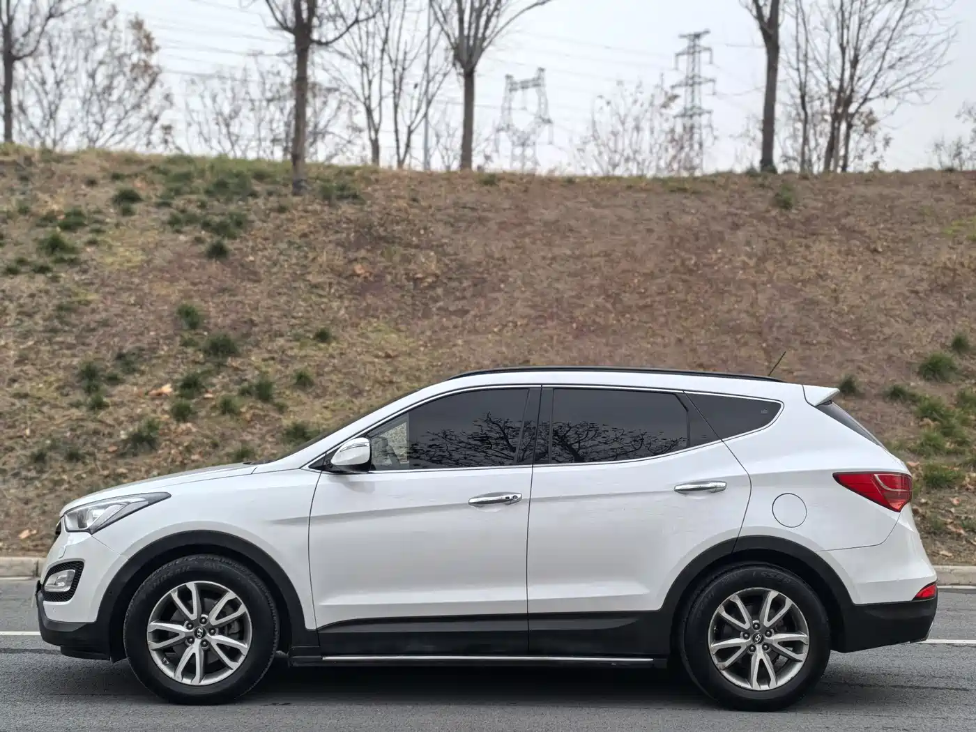 Hyundai Santa Fe 2013 Facelift 2.0T Automatic 4WD Top фото 4
