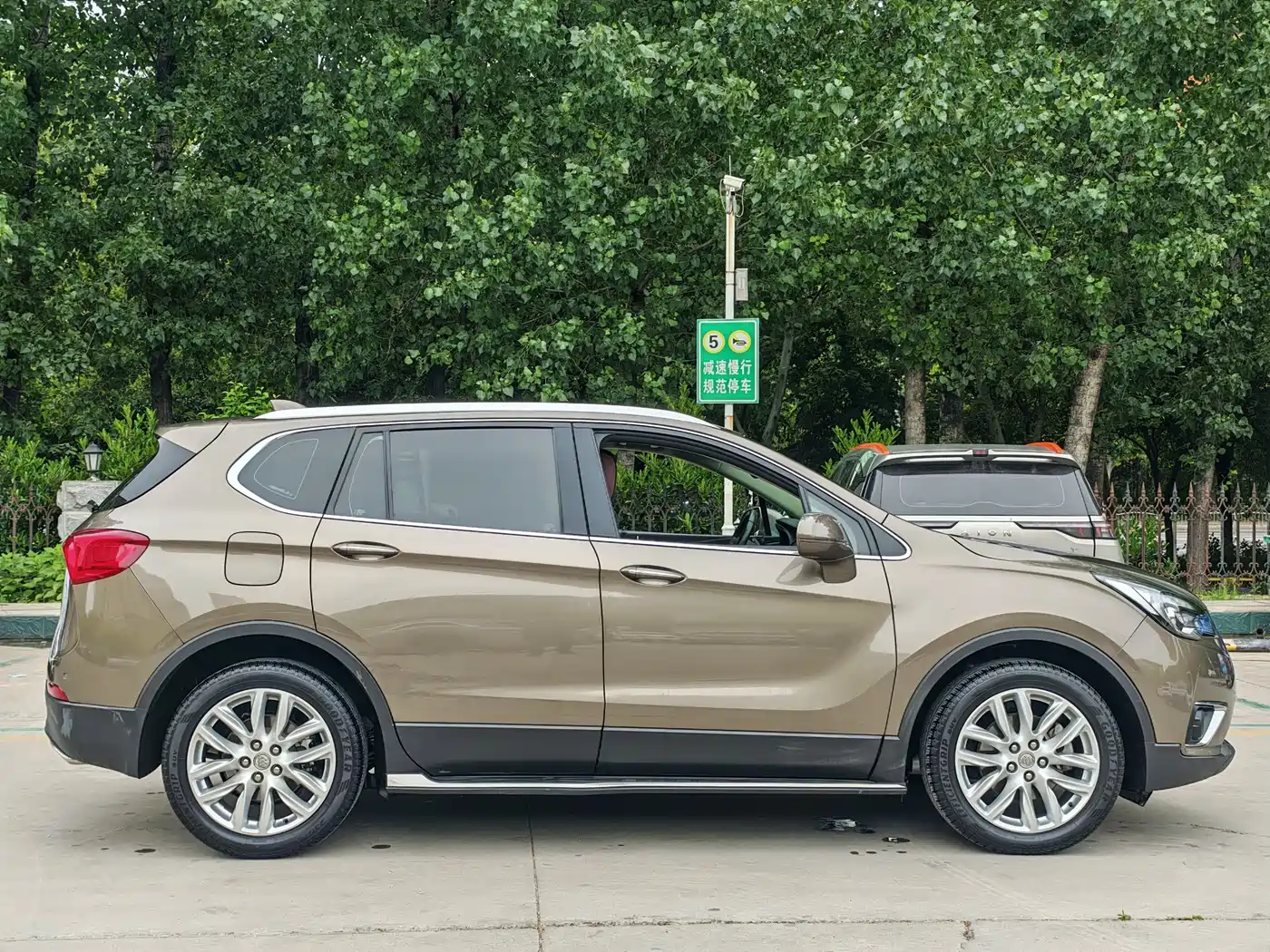 Buick Envision Plus 2019 28T AWD Luxury Model China VI фото 7