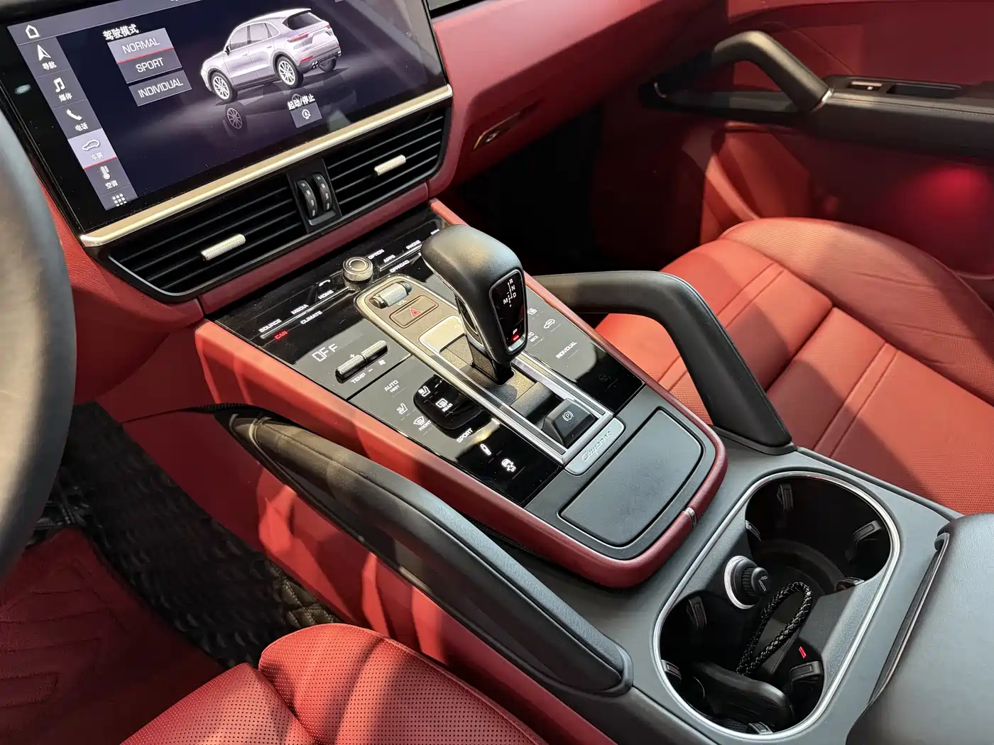 Porsche Cayenne 2019 Cayenne 3.0T фото 9
