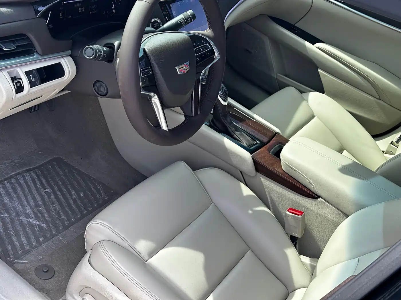 Cadillac XTS 2017 28T Technology фото 13