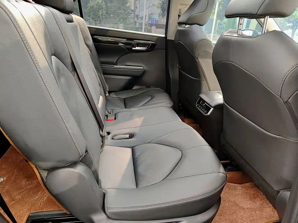 Toyota Highlander 2024 2023 2.5L Smart Hybrid Dual Engine AWD Premium 7-Seater
