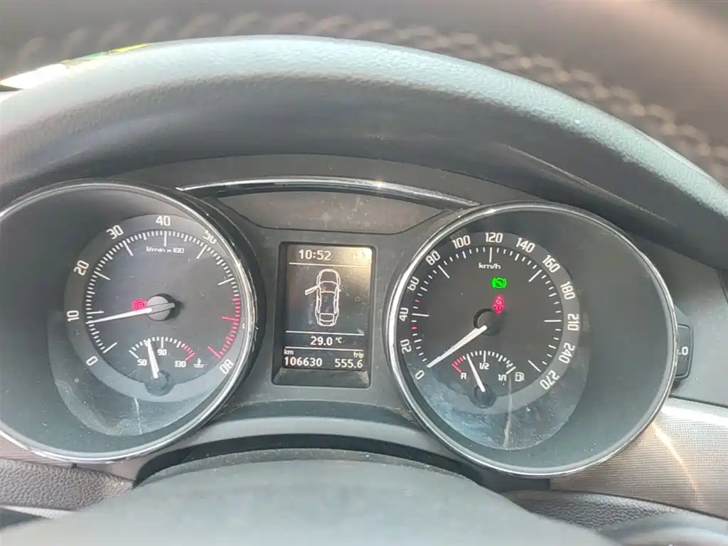 Škoda Superb 2013 1.8TSI Automatic Elegance Edition фото 12