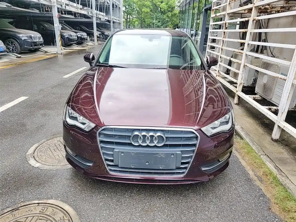 Audi A3 2016 Sportback 35 TFSI Progressive фото 3
