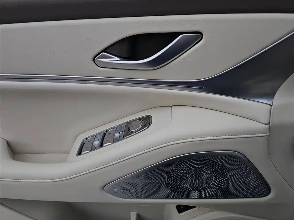 WEI PAI WEI BRAND BLUE MOUNTAIN