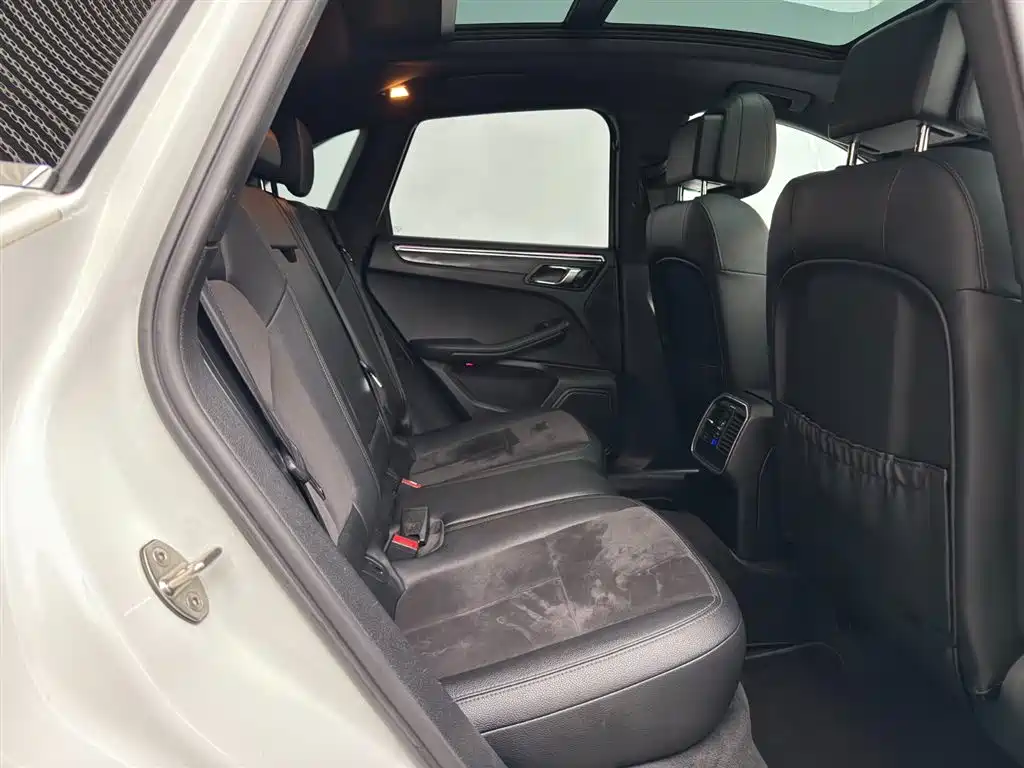 Porsche Macan 2014 Macan 2.0T фото 12