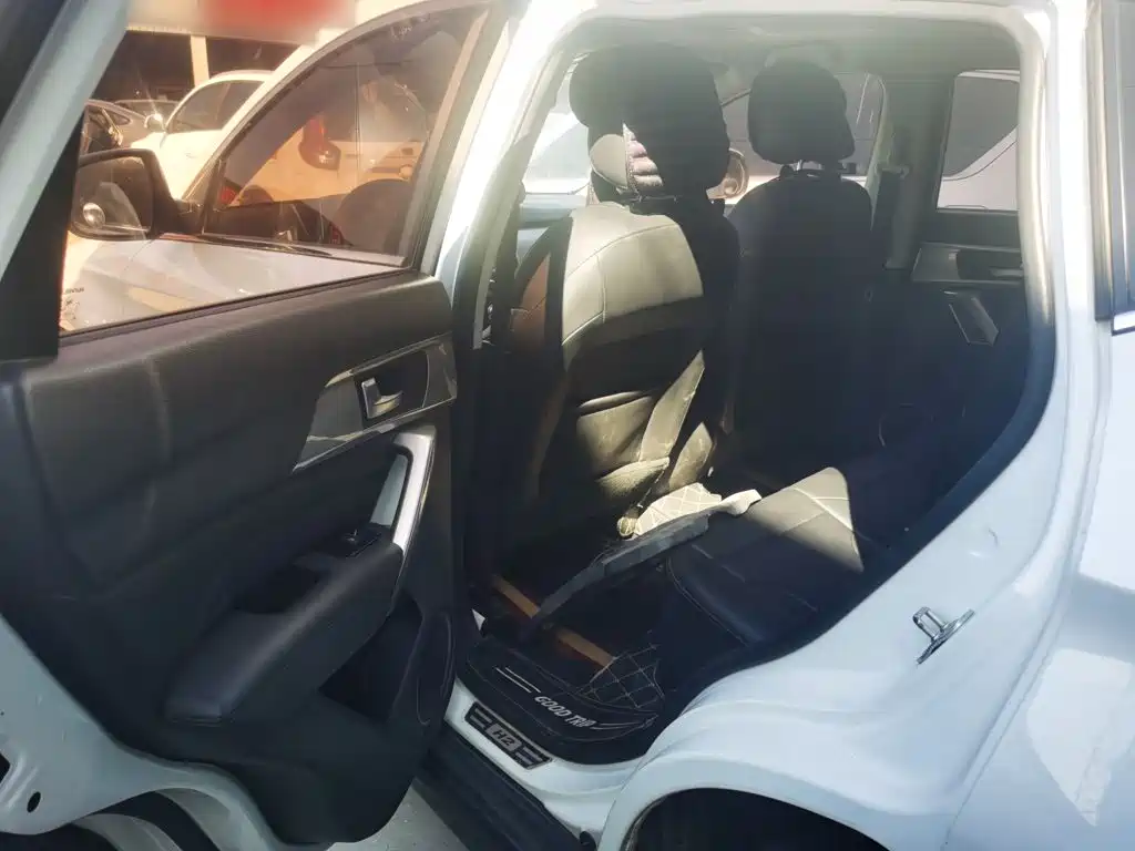 Haval H2 2018 2018 Model Red Label 1.5T Dual-Clutch 2WD Elite