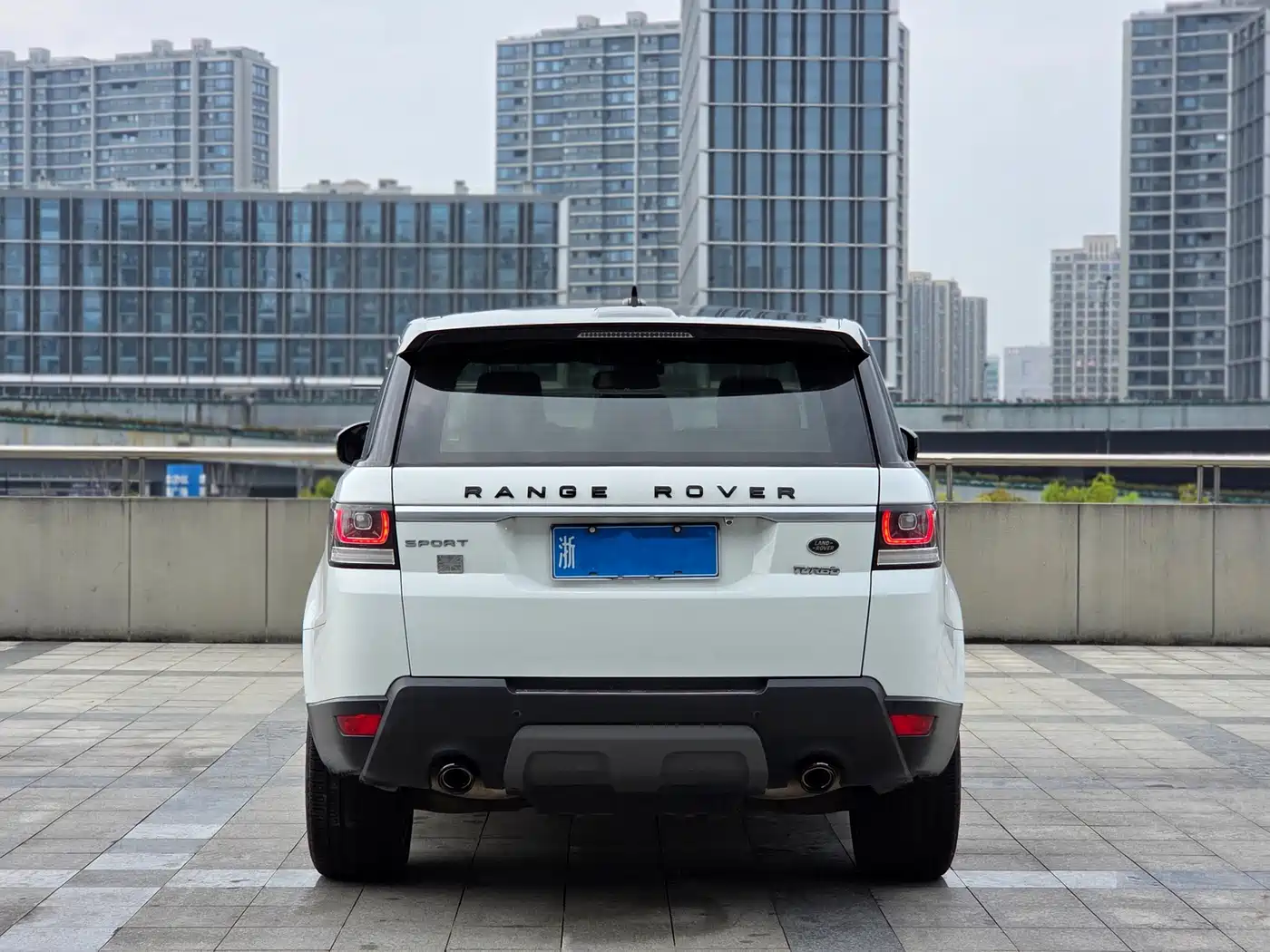 Land Rover Range Rover Sport фото 5
