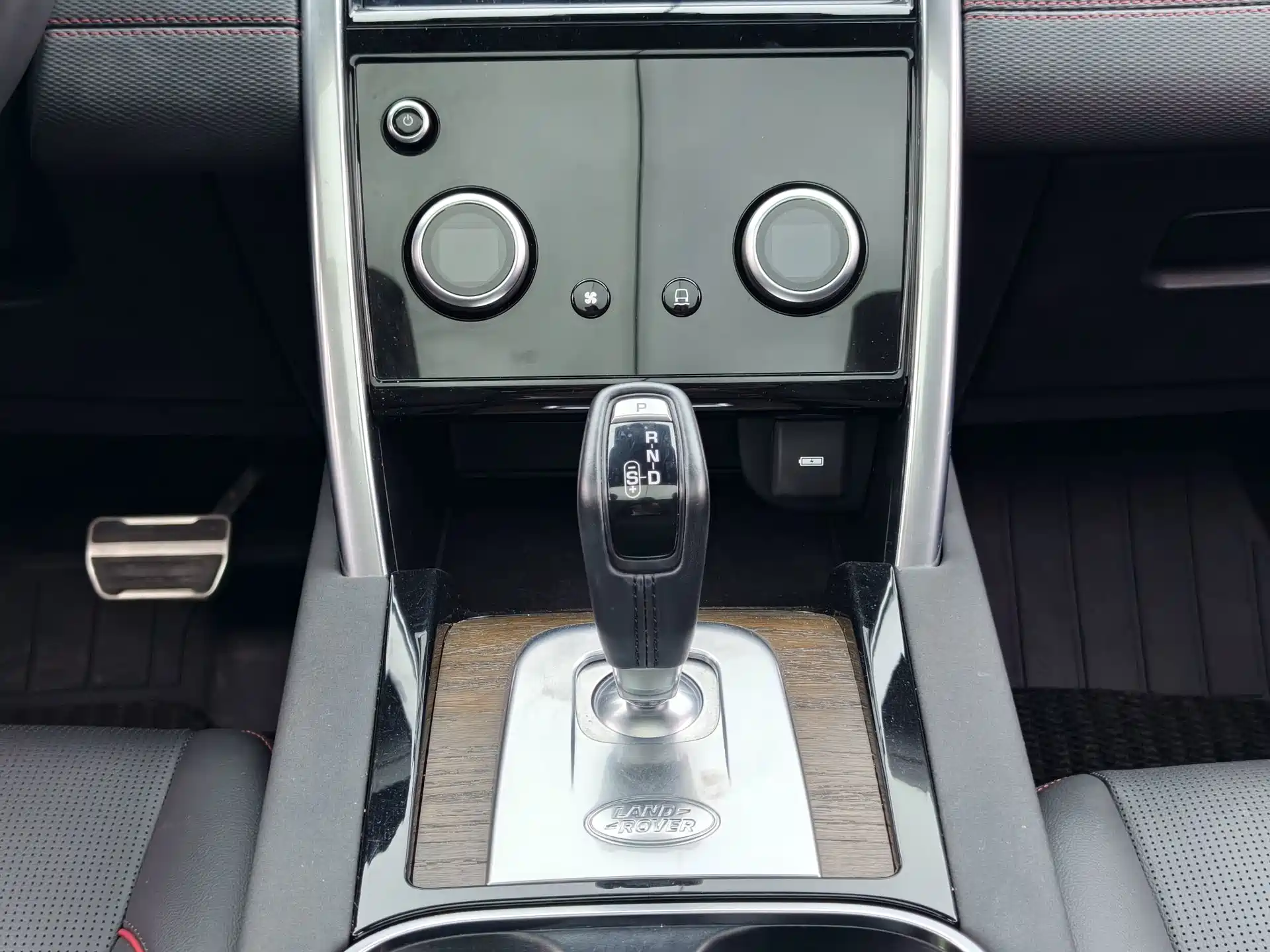 Фото 29 - Land Rover Discovery Sport