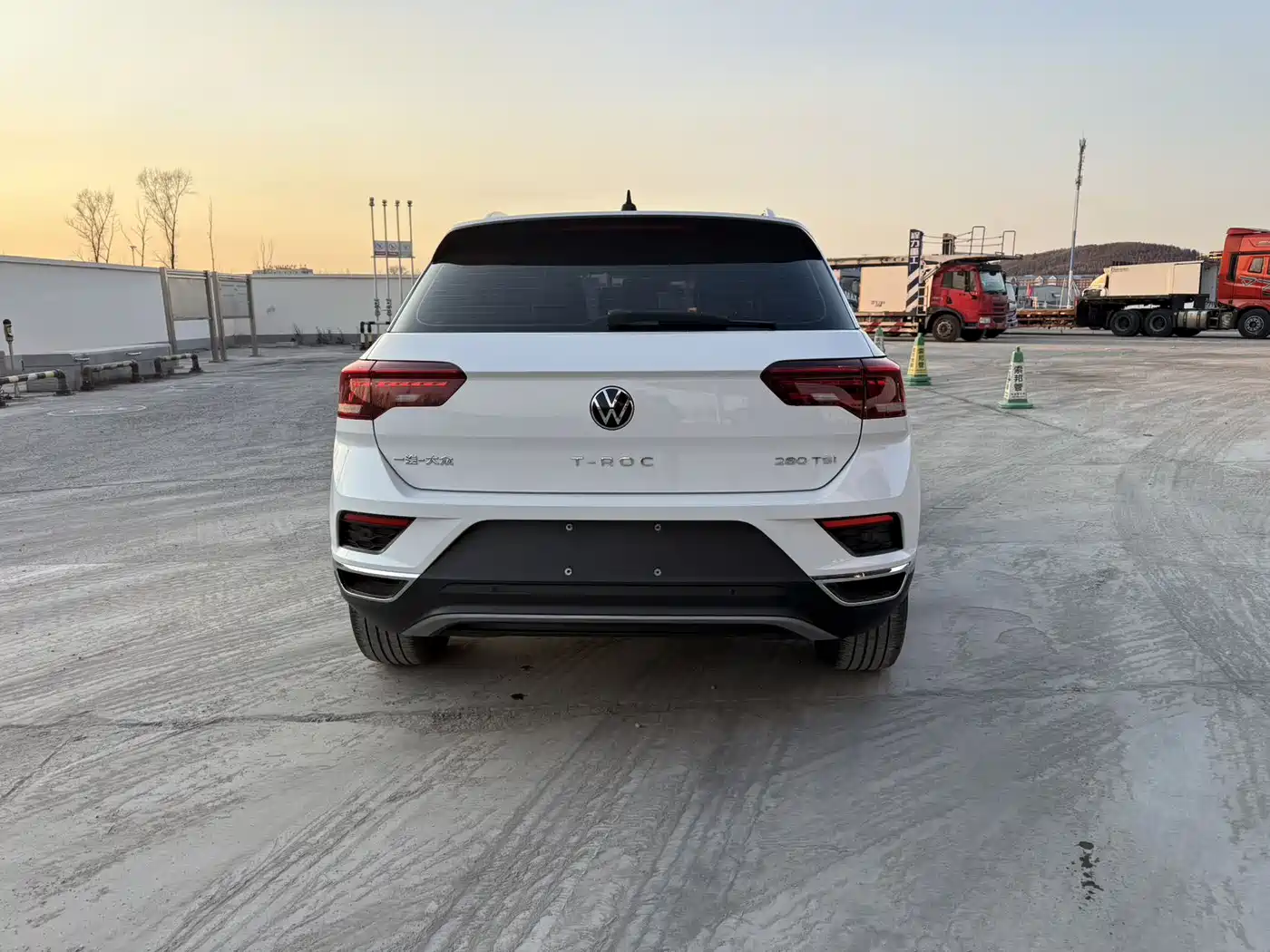 Volkswagen T-ROC 2022 280TSI DSG 2WD Elite PLUS фото 5