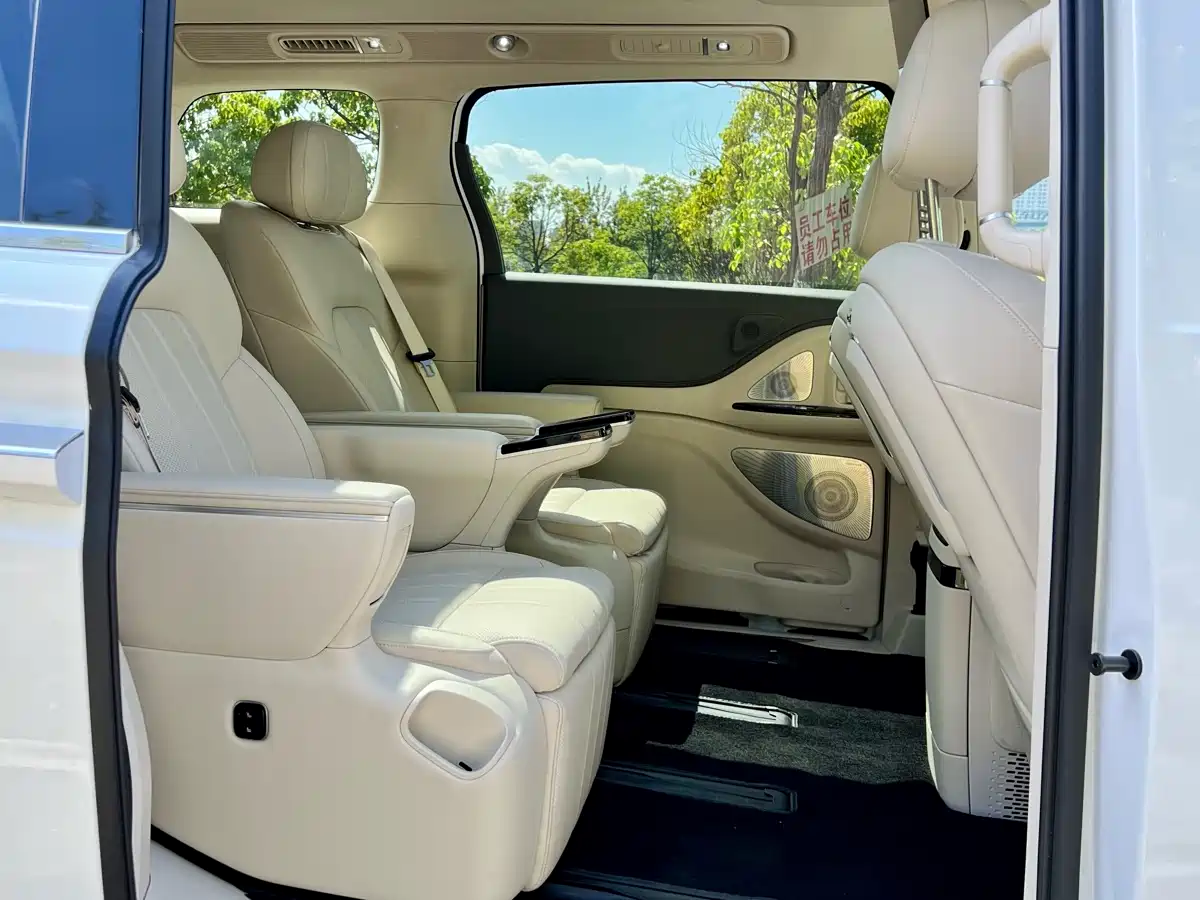 Voyah Auto Voyah Dreamer 2025 2025 PHEV 4WD Kunpeng Premium Edition