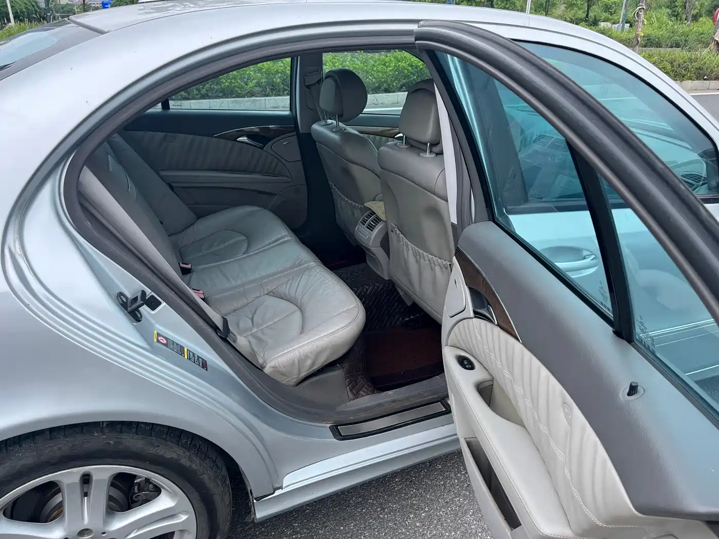 Mercedes-Benz E-Class 2007 Model E 230 Elegance фото 11