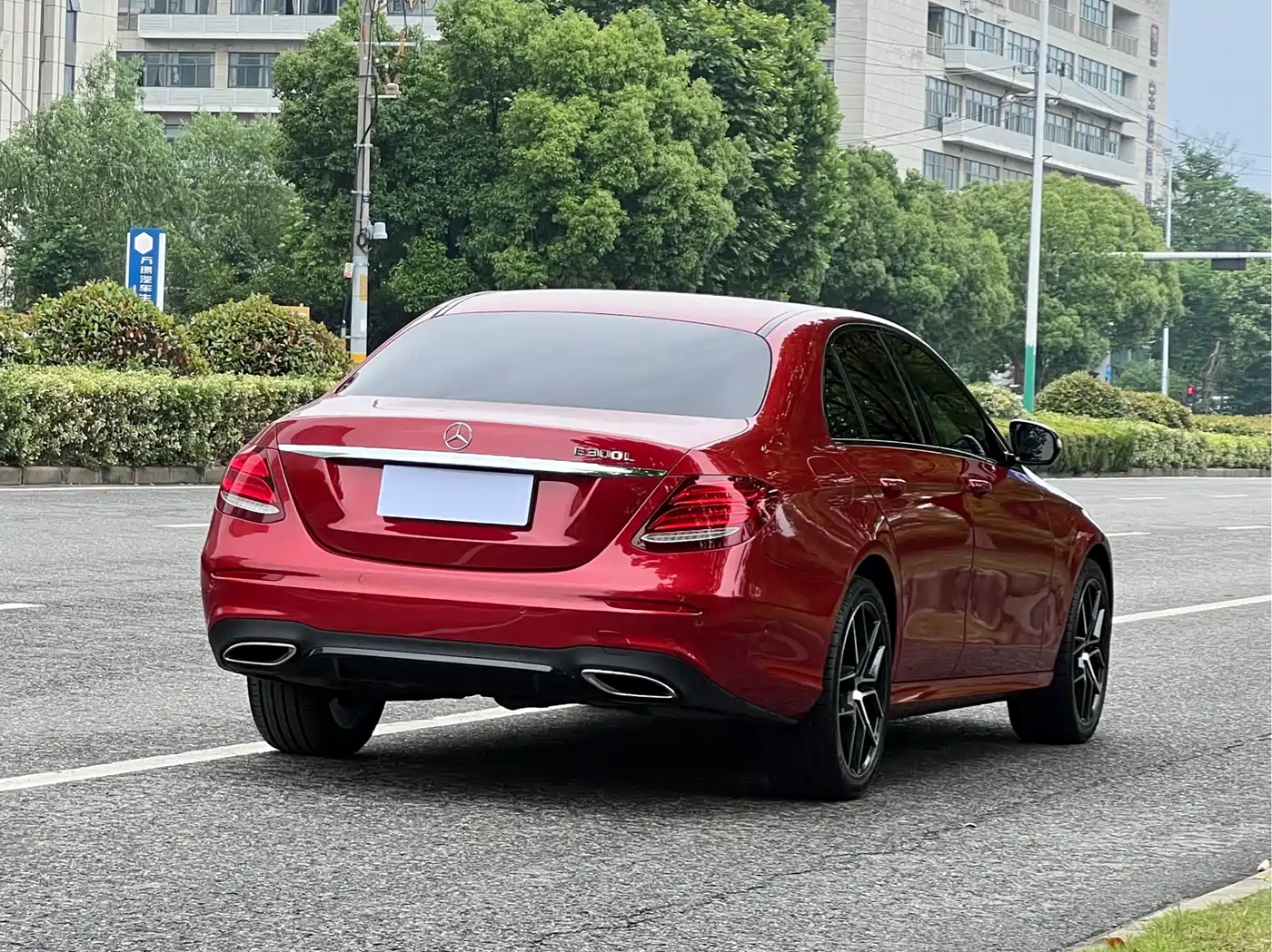 Mercedes-Benz E-Class 2017 E 200 Sport фото 3