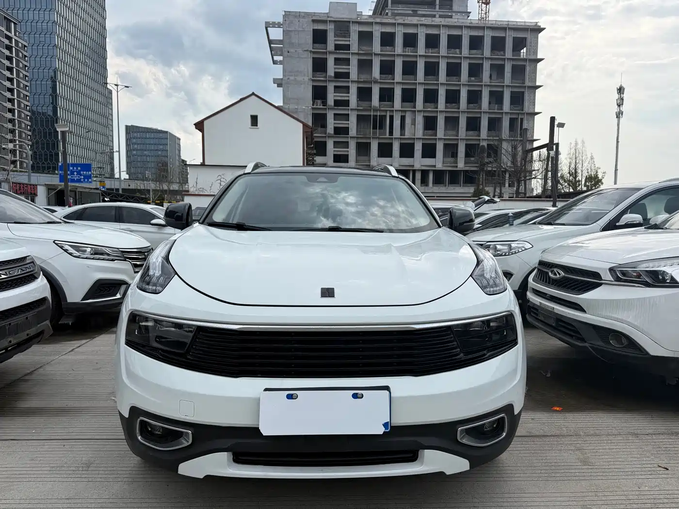 Lynk & Co 01 2017 2.0T 2WD Pro Version фото 3