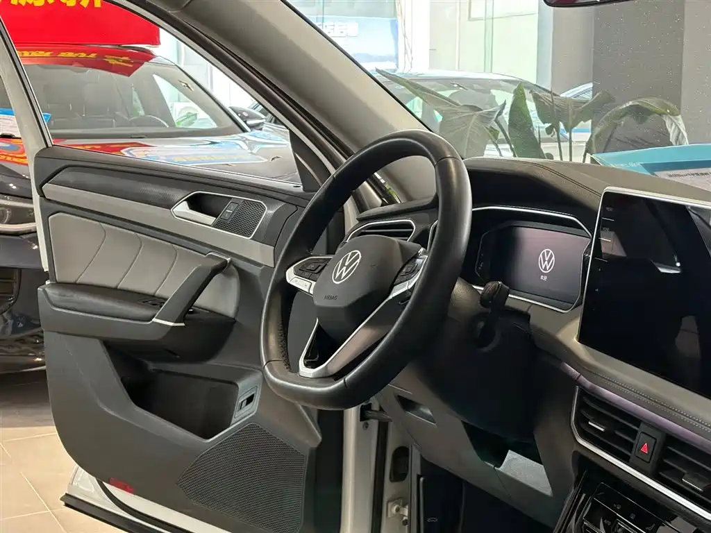 Volkswagen Tayron 2023 330TSI 2WD Luxury Plus Advanced Edition 15