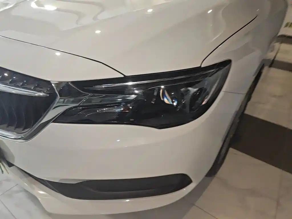 Buick GL6 2022 2021 323T Mild Hybrid Connected Luxury