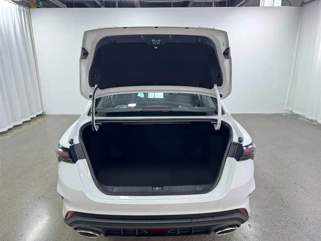 GEELY AUTOMOBILE BINRUI