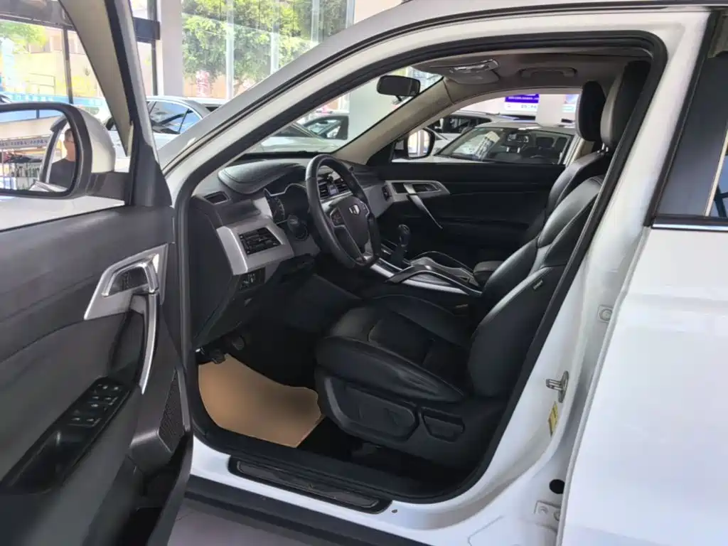Geely Boyue 2016 2016 2.0L Manual Smart·Style Edition