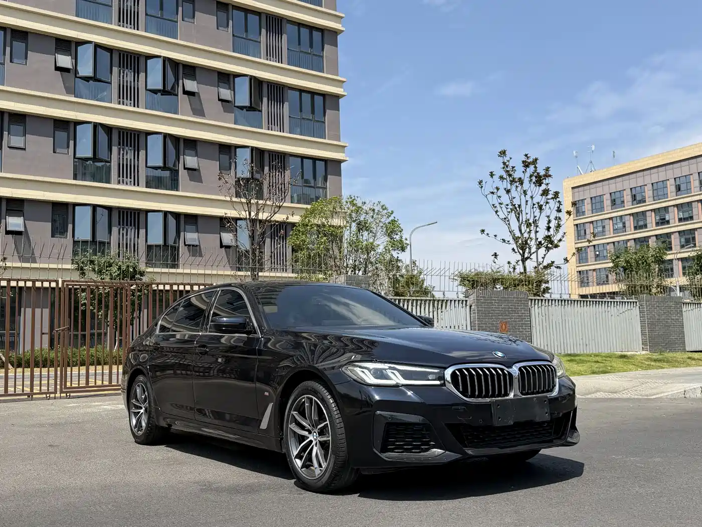 BMW 5 Series 2022 Facelift 525Li M Sport Package фото 3