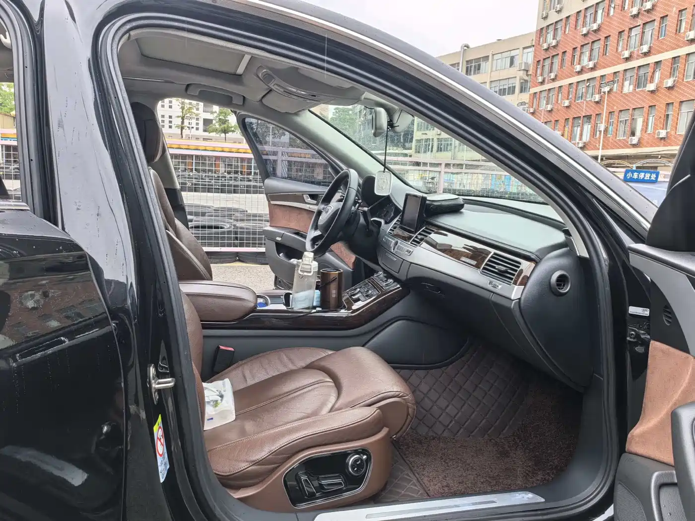Audi A8 2014 A8L 45 TFSI quattro Comfort фото 9