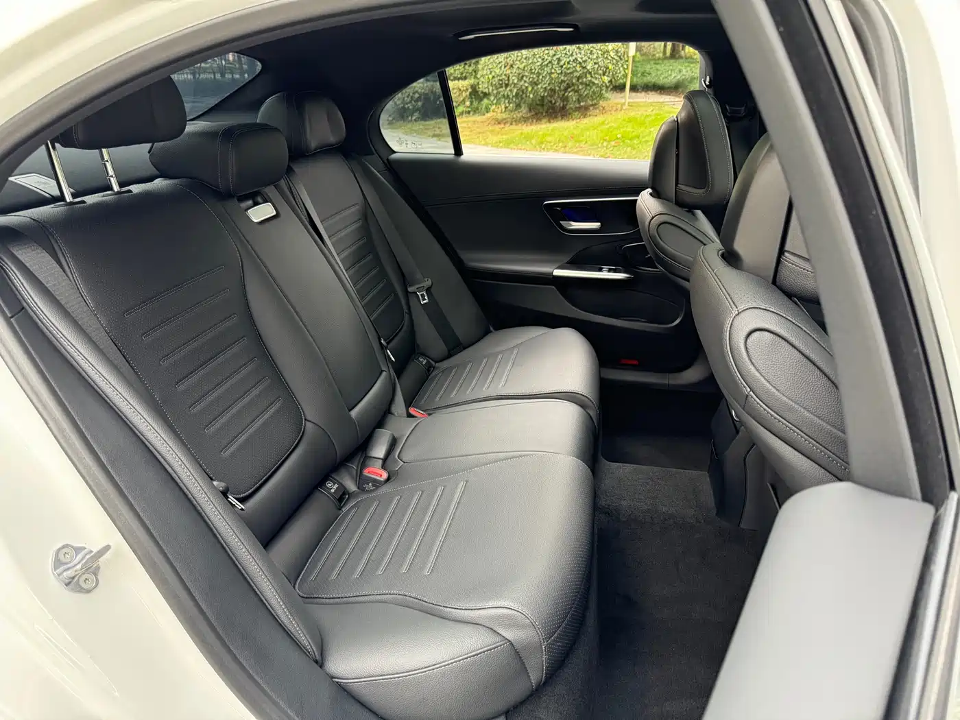 Mercedes-Benz C-Class 2023 Facelift II C 260 L Sport Edition фото 7