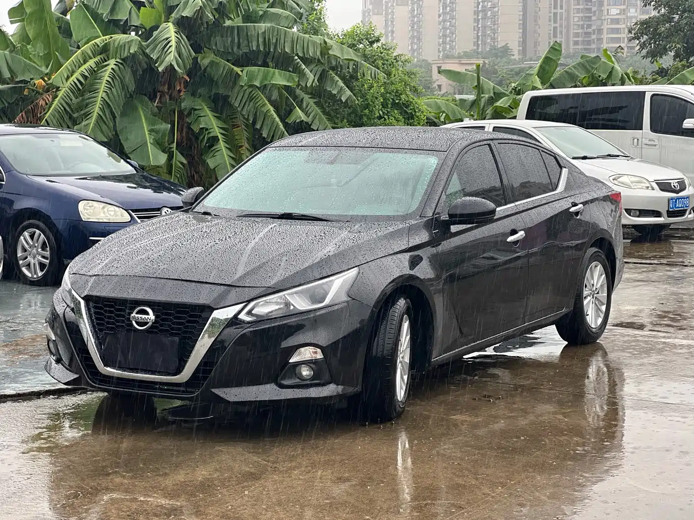Фото 1 - Nissan Teana