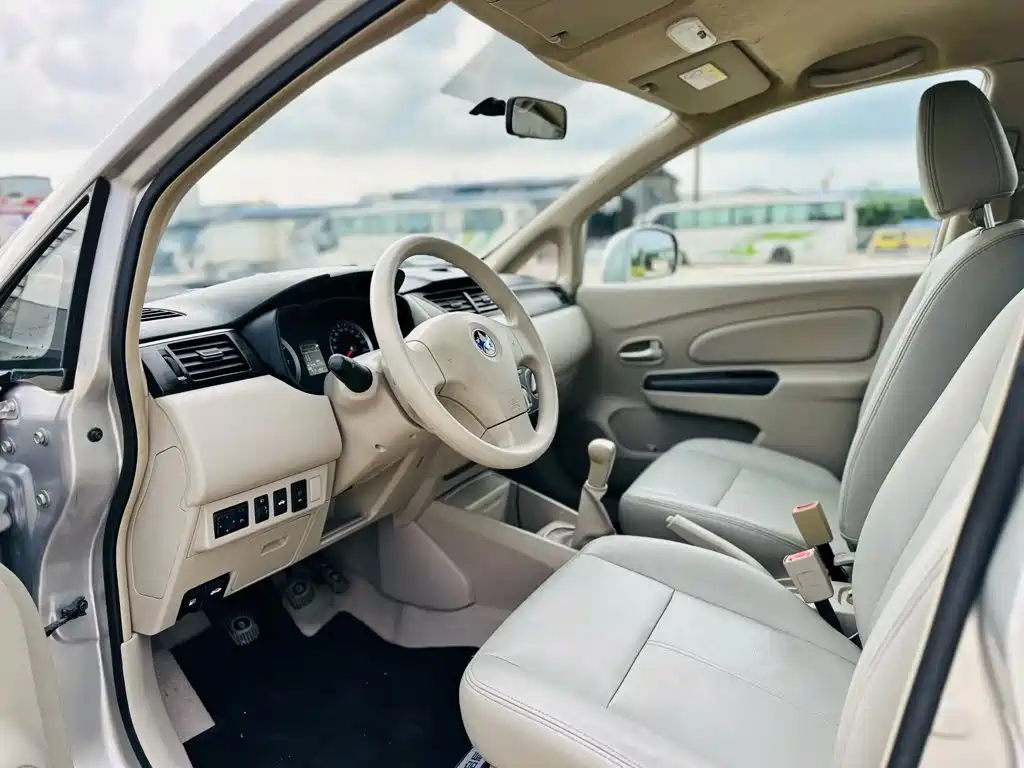 Venucia D50 2016 2016 Model 1.6L Manual Elite Edition