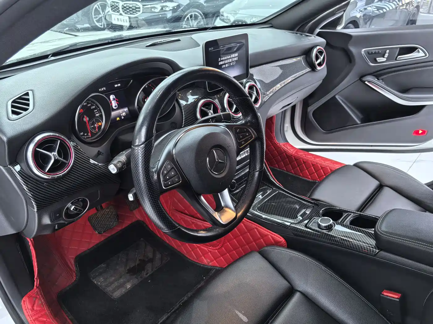 Mercedes-Benz CLA (Import) 2018 CLA 200 Fashion Edition фото 8