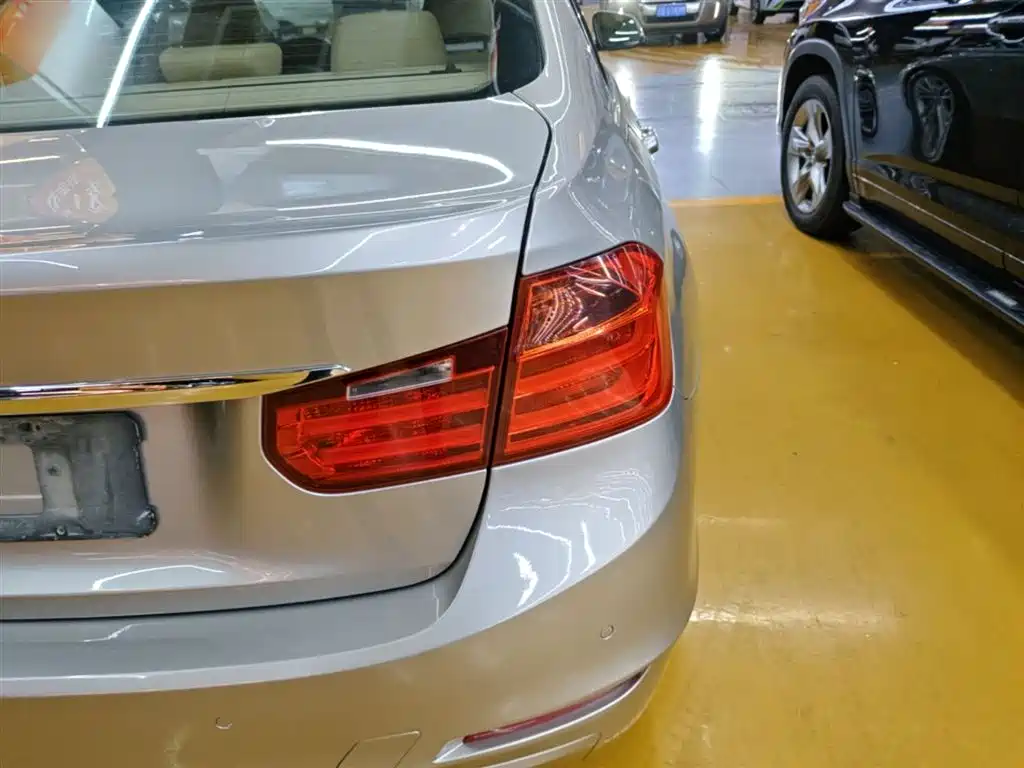 BMW 3 Series 2014 320Li Fashion фото 8