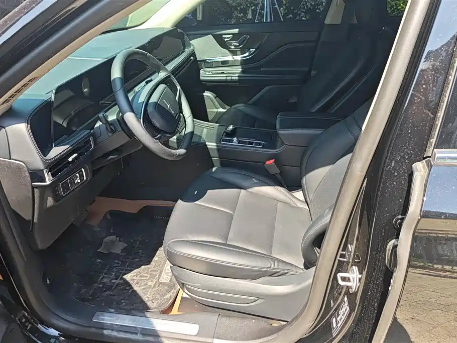 LINCOLN ADVENTURER