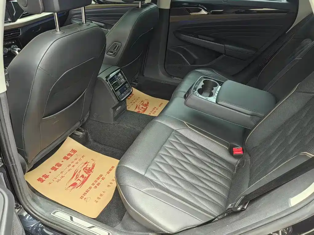 Photo 6 - Volkswagen Passat
