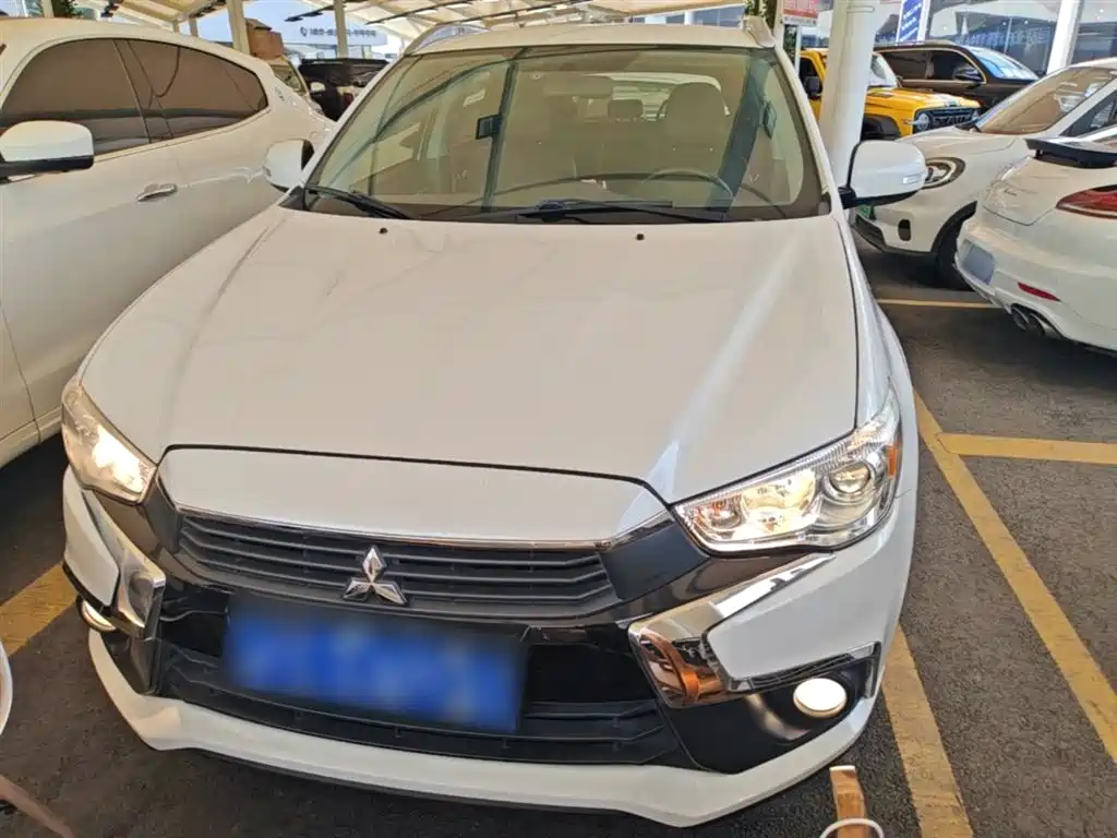Mitsubishi ASX 2016 2.0L CVT 2WD Navigation Edition фото 3