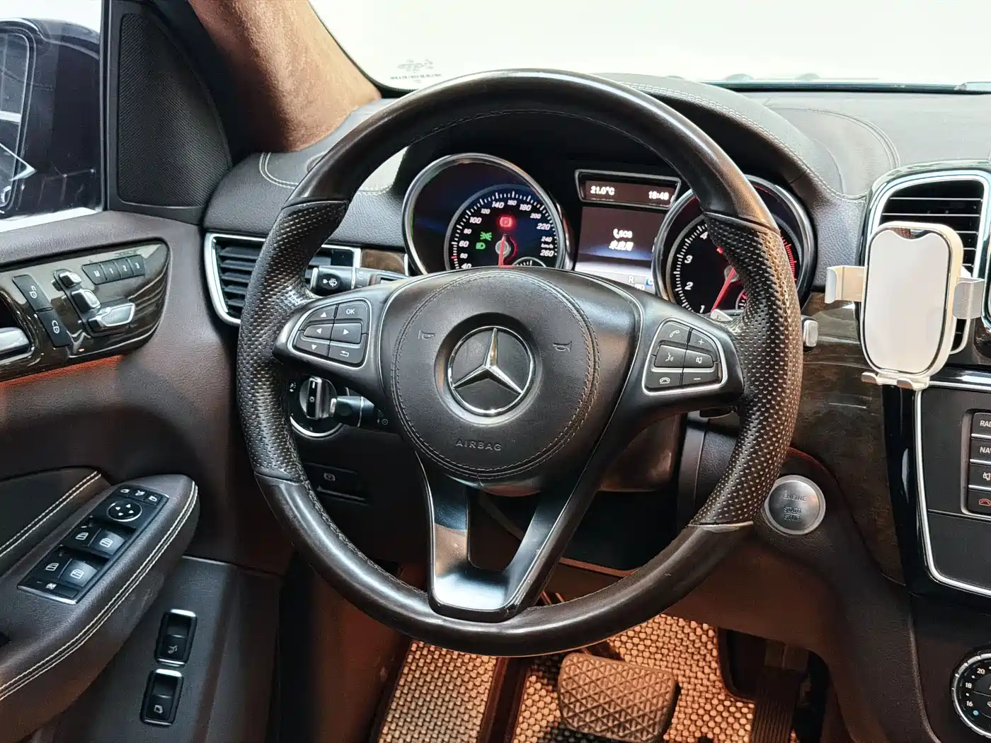 Mercedes-Benz GLS 2018 Facelift GLS 400 4MATIC Sport фото 14