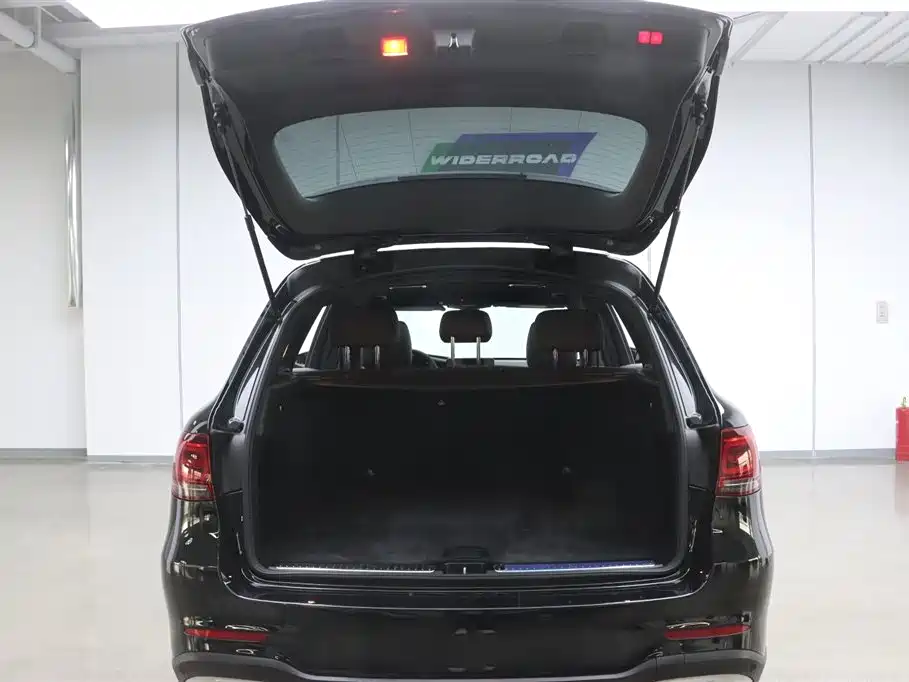 Mercedes-Benz GLC 2022 Facelift GLC 300 L 4MATIC Dynamic Collector's Edition фото 29