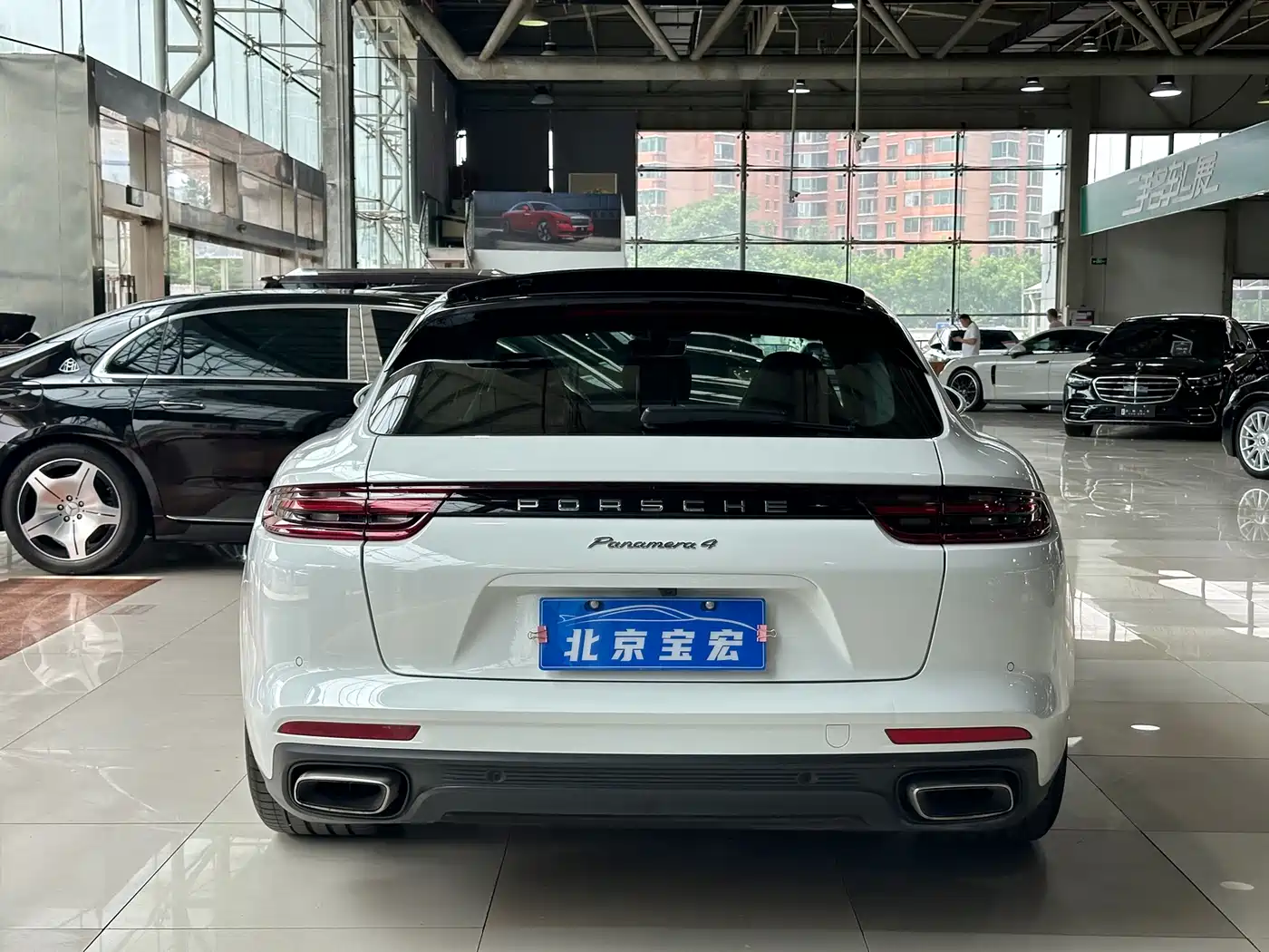 Porsche Panamera 2017 Panamera 4 Sport Turismo 3.0T фото 6