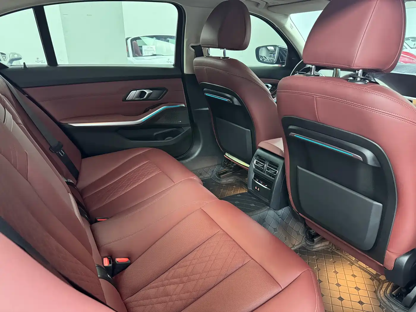 BMW 3 Series 2021 325Li M Sport Package фото 14