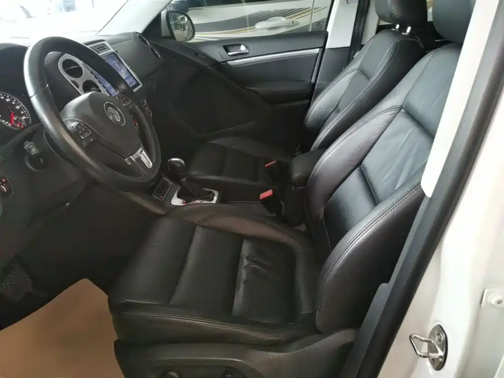 Volkswagen Tiguan 2015 1.8TSI Automatic 2WD Comfortline фото 15