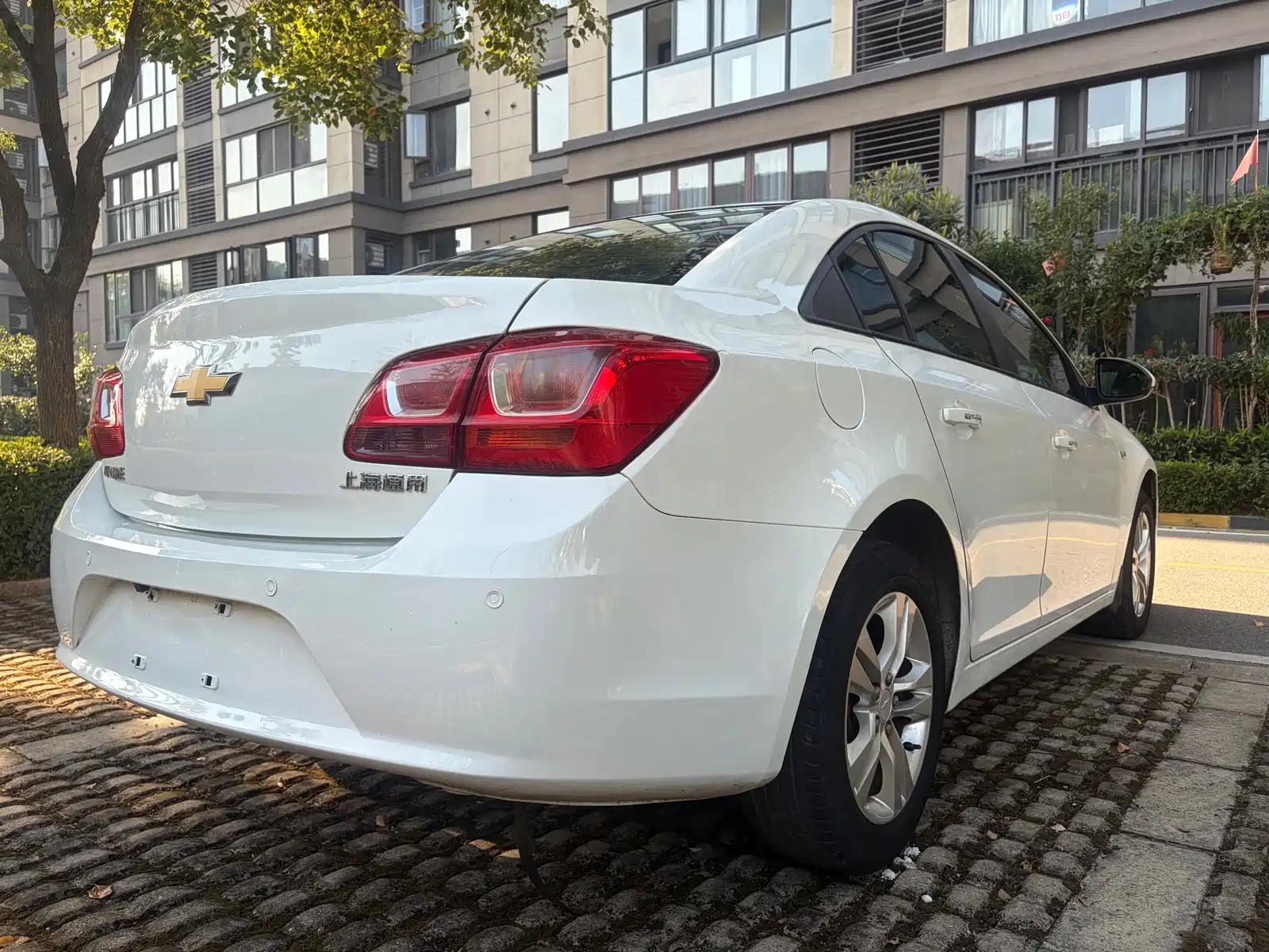 Фото 8 - Chevrolet Cruze