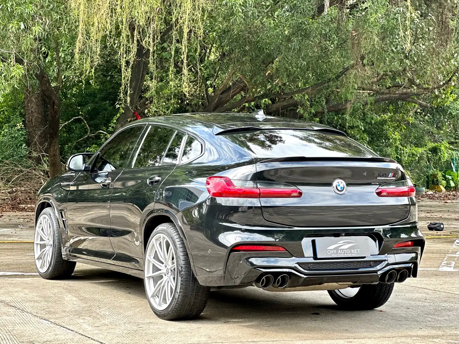 Photo 7 - BMW X4 M